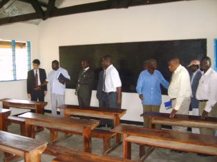 Dupty Ambassador visiting classroom