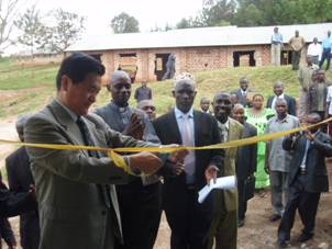 Ambassador Commissions the facilities in Hapuuyo Primary School