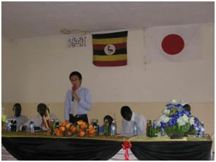 Mr. Tokunaga making speech