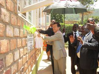  Enveilling of the plaque